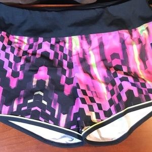 Asics Women Every Sport Shorts Egg Plant Checker L